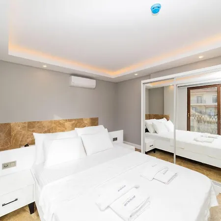 Apartmán Sea View Flat With Hot Tub In Antalya *